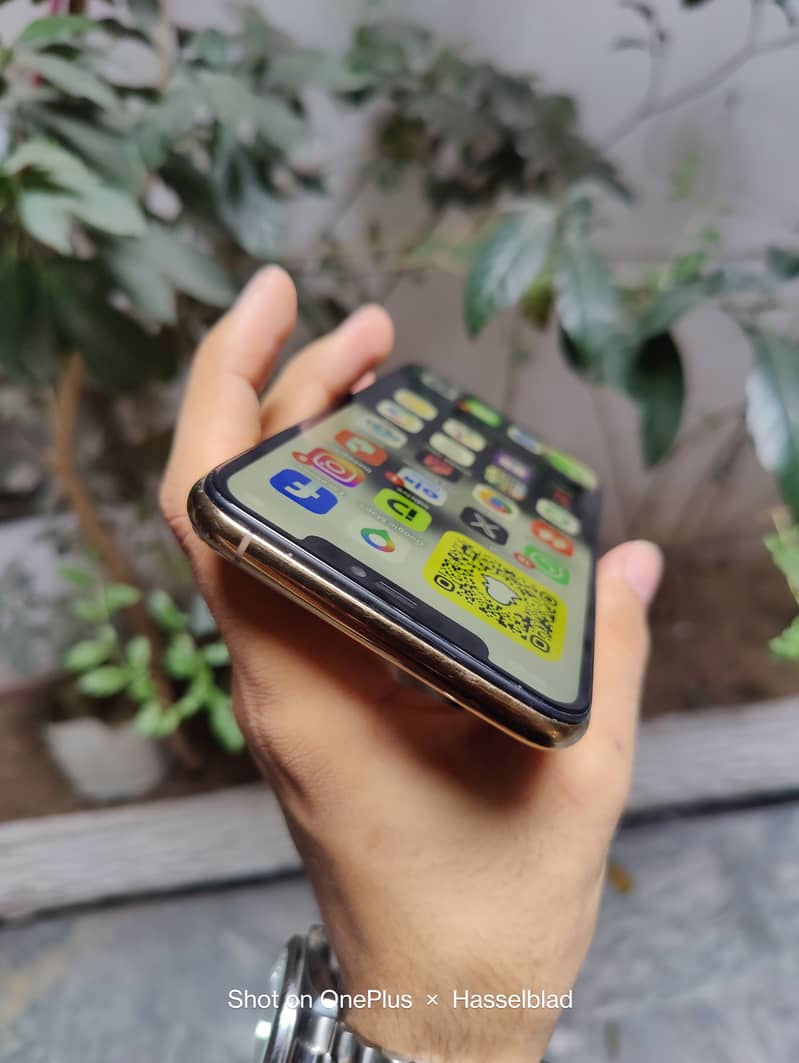 IPhone 11 Pro Max Exchange Possible 7