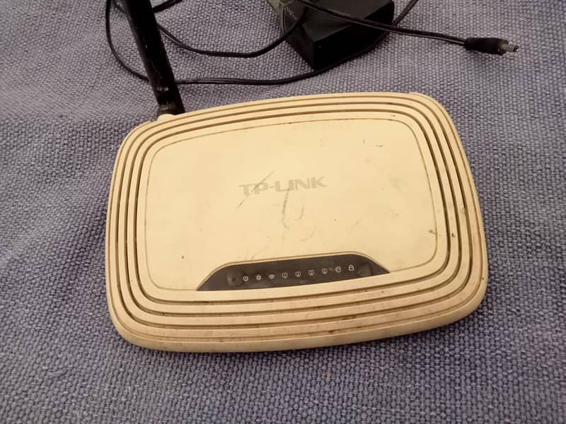 TP-Link  wifi router 1