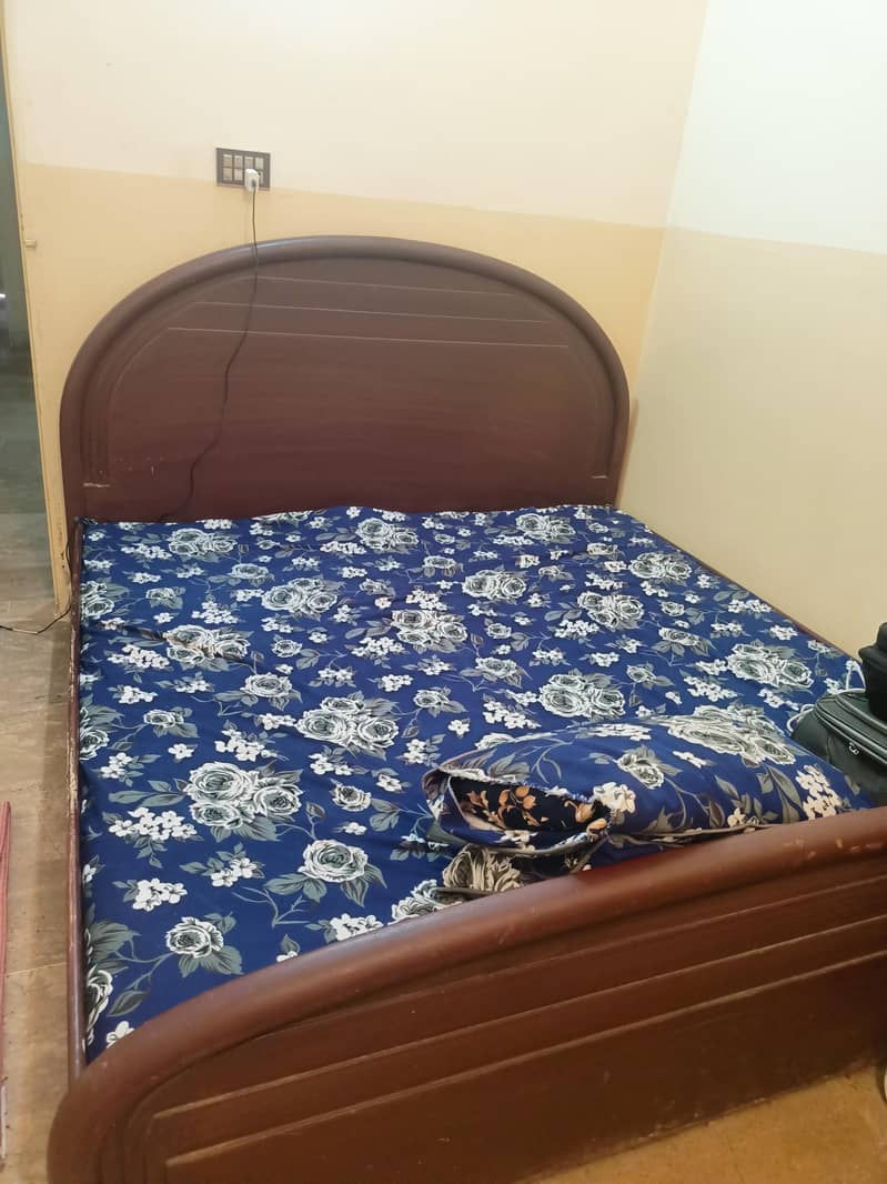 Wooden bed 1