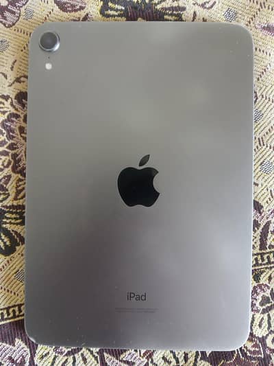 I PAD MINI 6  CONDITION  9/10  With Box And Charging