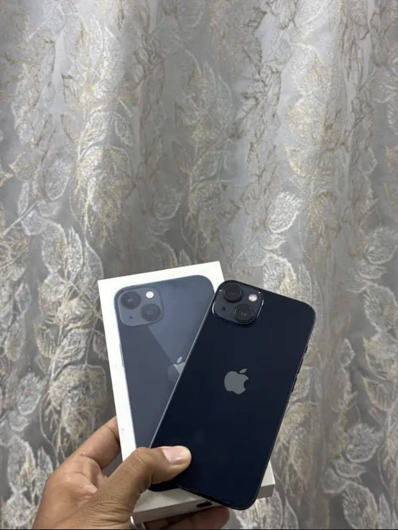 Apple iPhone 13 2