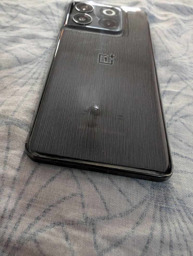 One Plus 10T 5G 7