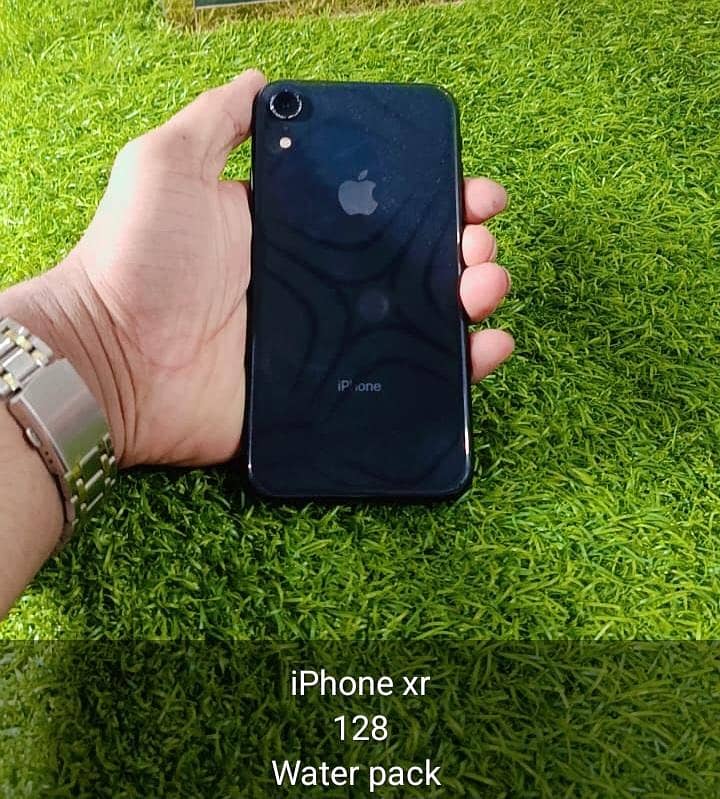 Apple iPhone XR 0
