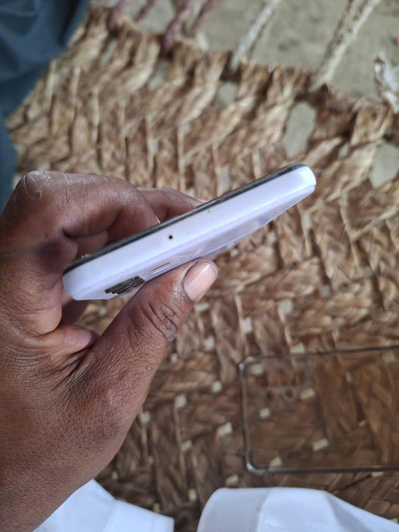 Samsung Mobile A32 3