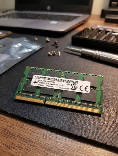 Micron 8GB DDR3L 1600MHz Laptop RAM (PC3L-12800S)