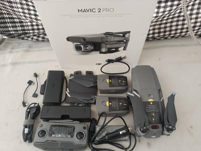 DJI Mavic 2 pro with combo 10/10 condition