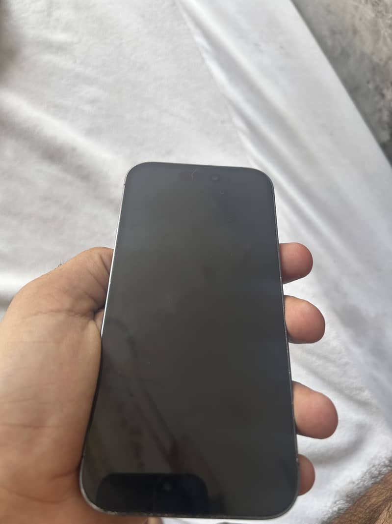 Apple iPhone 14 Pro 1