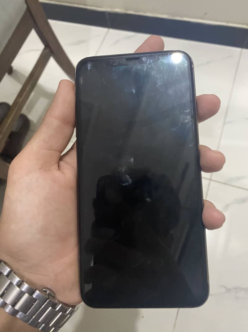 Apple iPhone XS Max 2