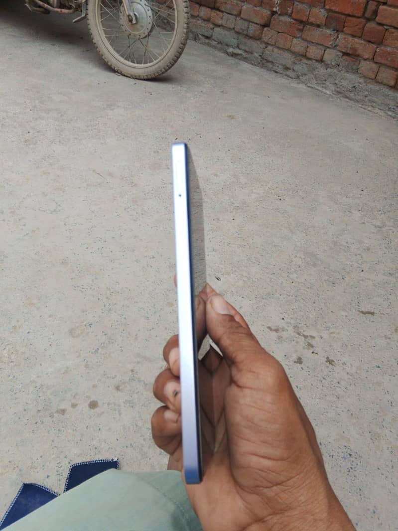 Realme C65 2
