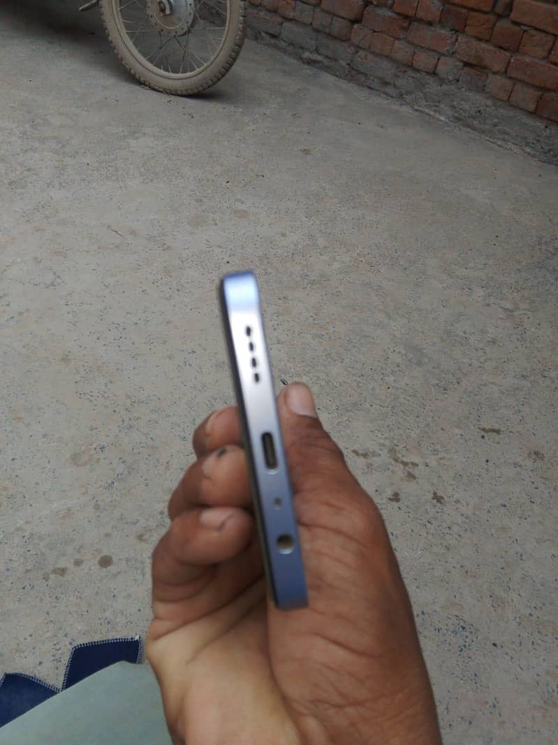 Realme C65 5