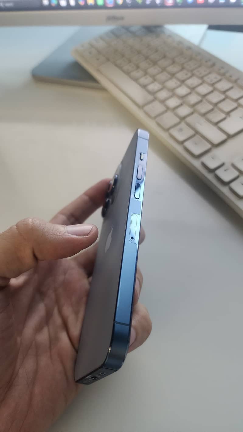 Apple iPhone 13 Pro 1