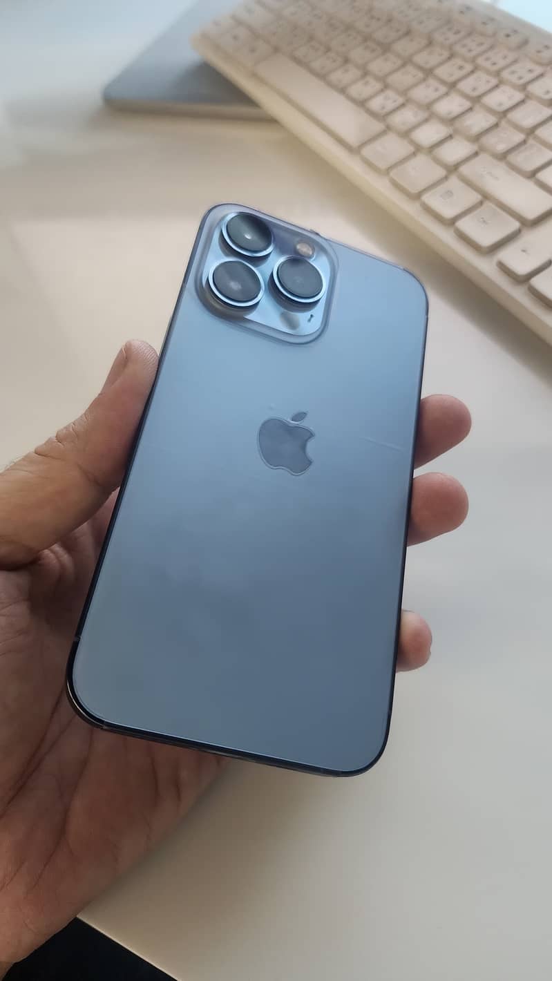 Apple iPhone 13 Pro 4