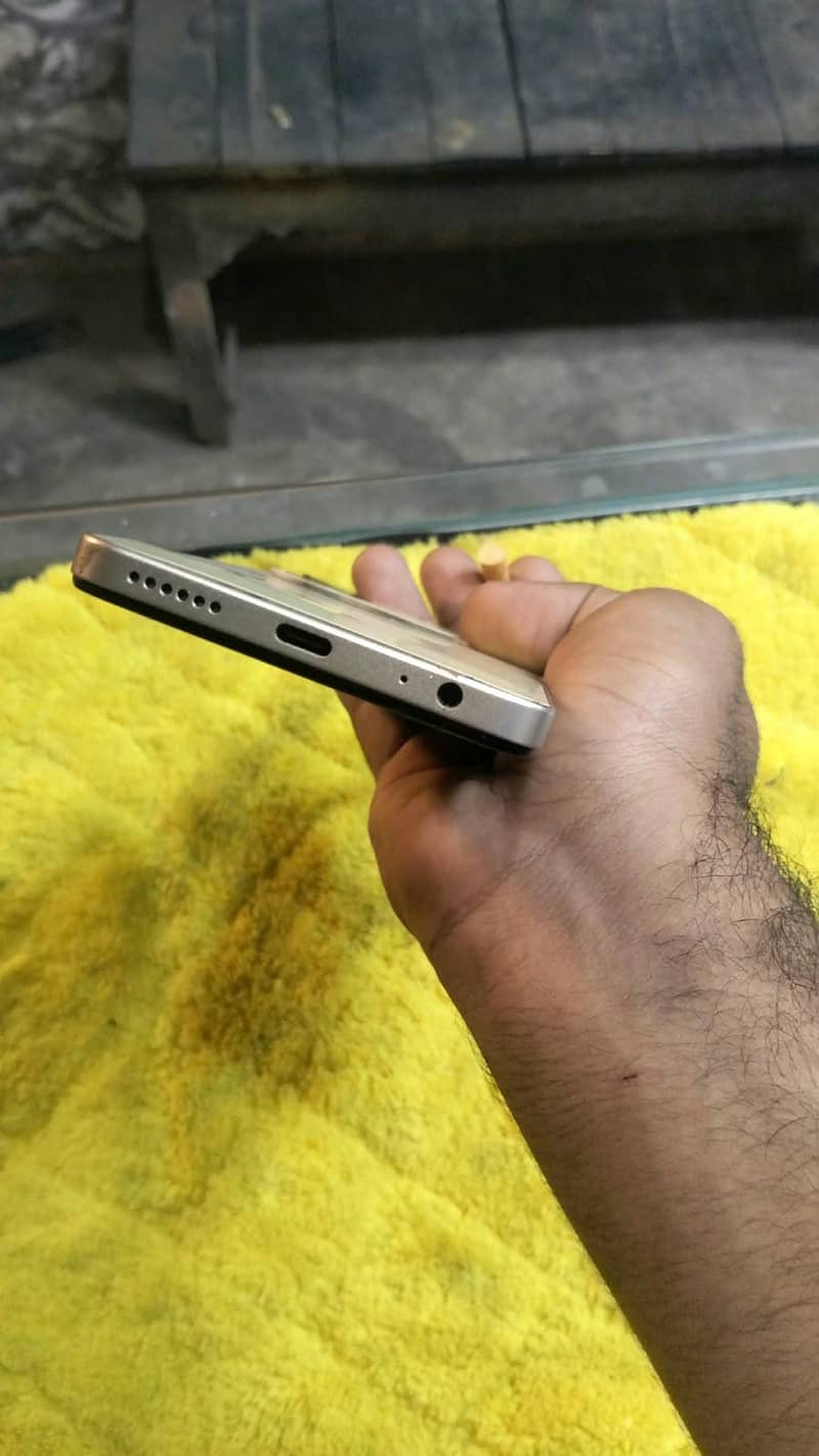 Infinix Smart 8 Pro 4