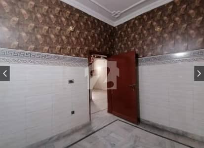 Prime Location Lower Portion For rent In Rs. 40000