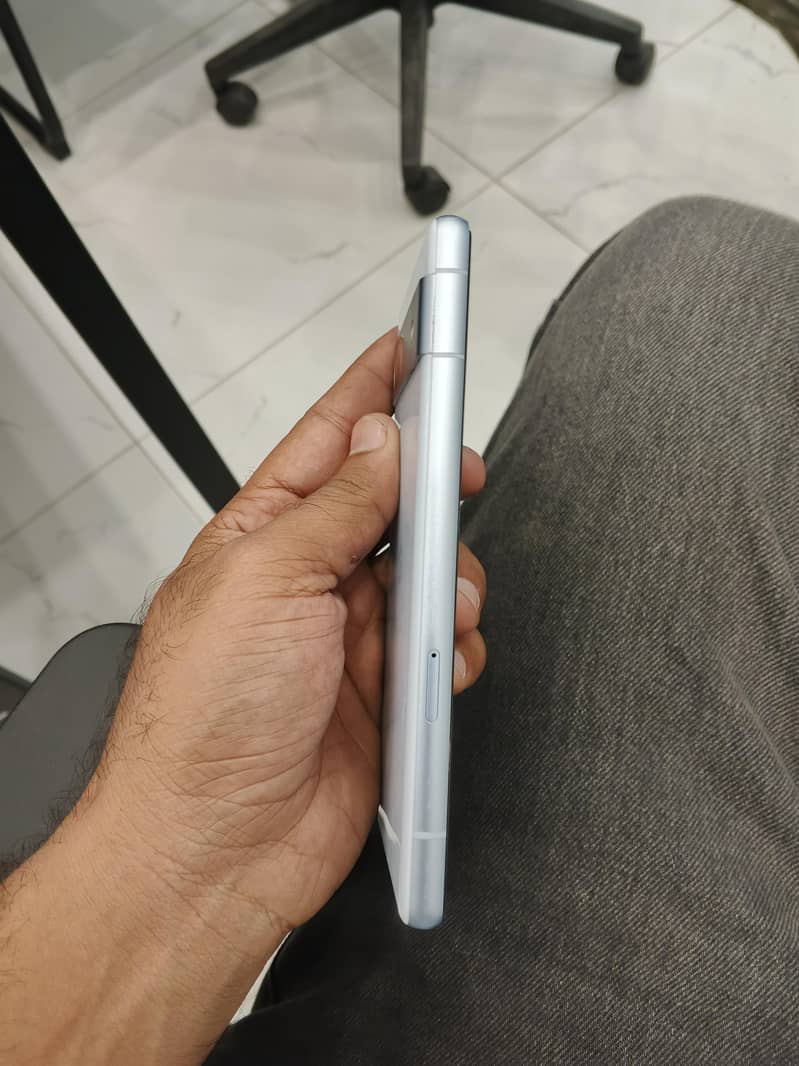Google Pixel 7a 4