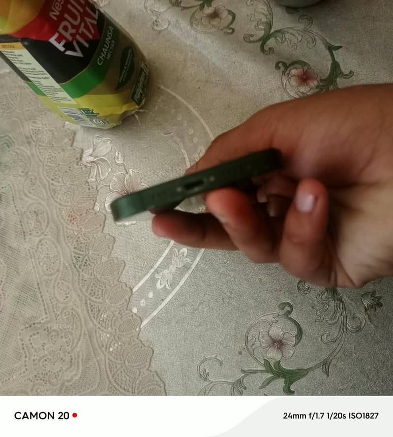 iPhone 13 pro 4