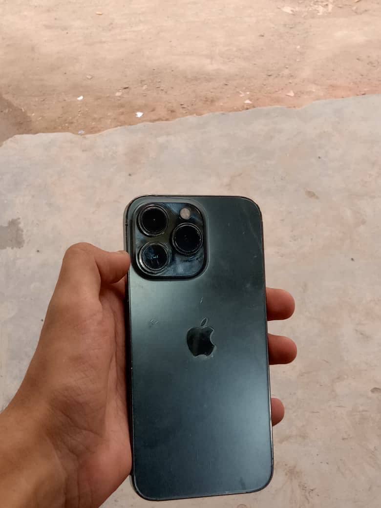 iPhone 13 Pro 0
