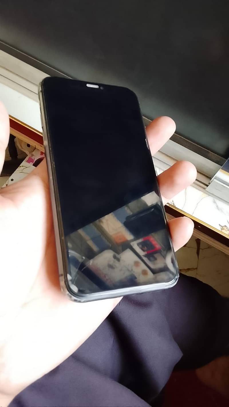 Apple iPhone 11 8
