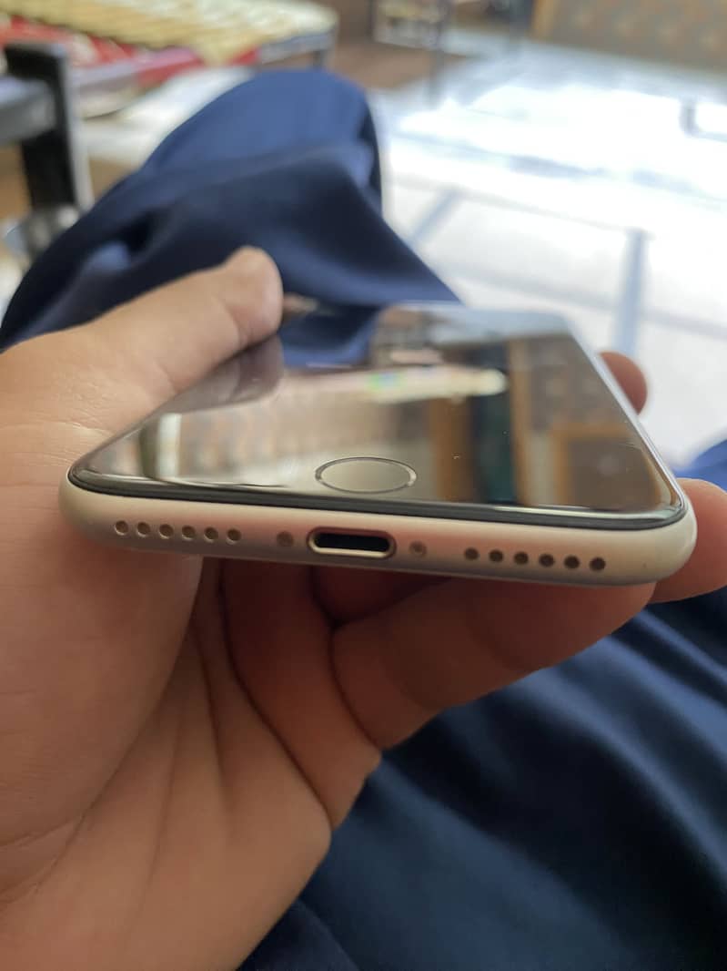 Apple iPhone SE 2