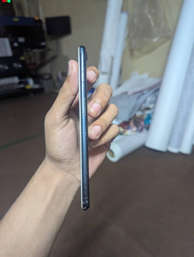 Apple iPhone 7 Plus 1