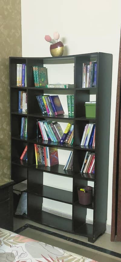 Wooden Bookshelf for sale - Good condition