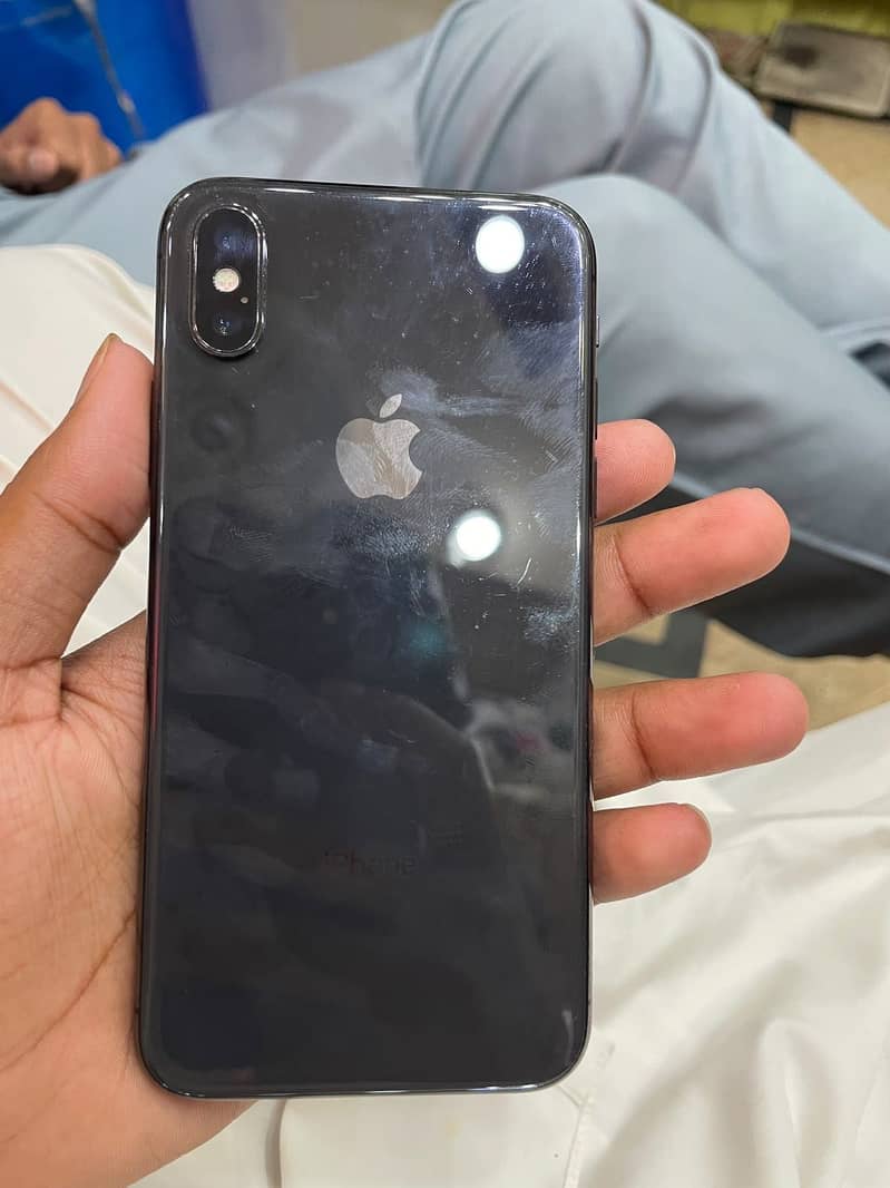 Apple iPhone X 3