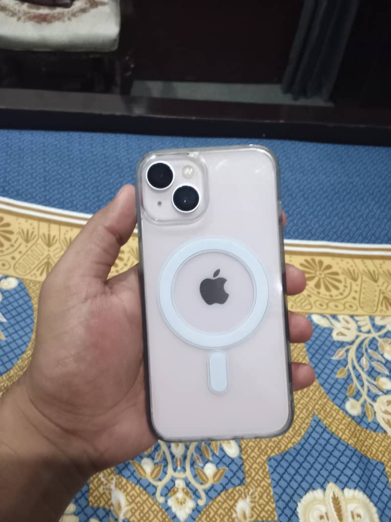 Apple iPhone 13 0