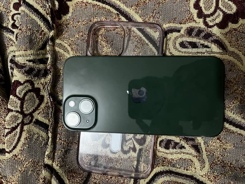 Apple iPhone 13 3