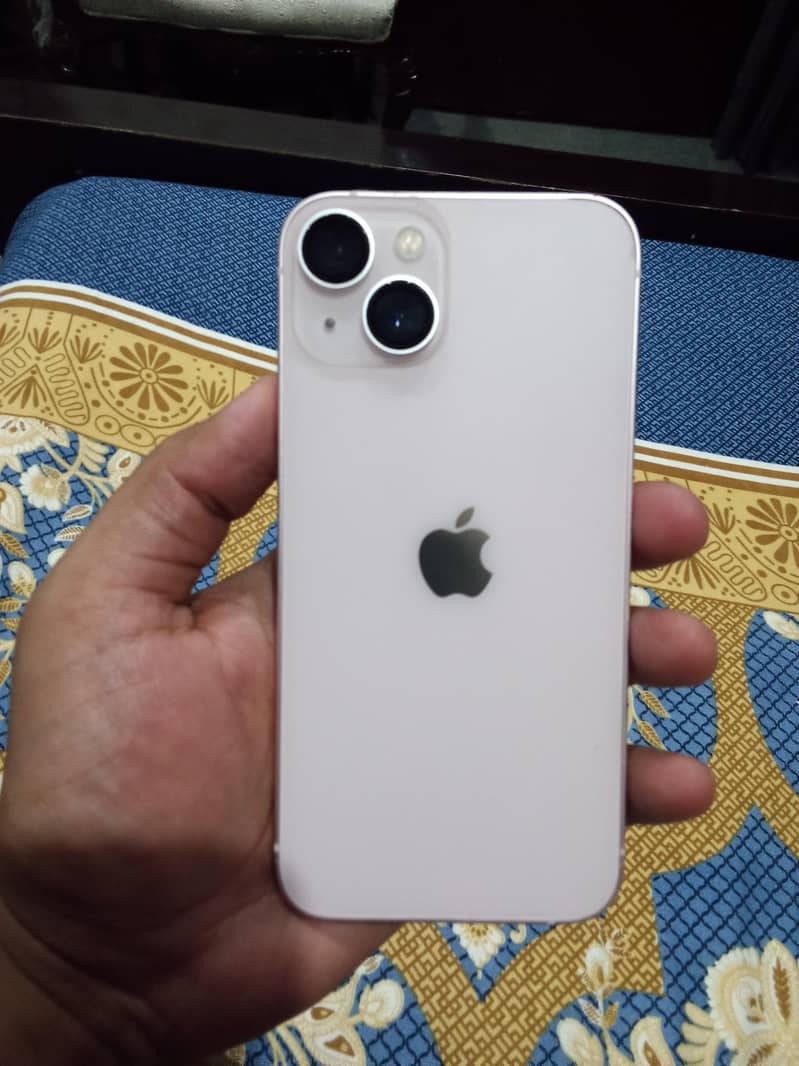 Apple iPhone 13 2