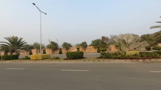Residential Plot For sale In Lahore