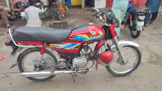 Honda cd70 2021