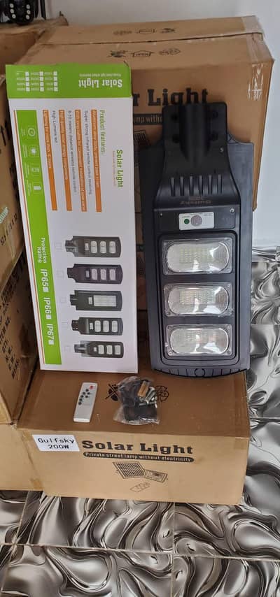 Solar led street light 100w to 600w avble in stock all over Pakistan