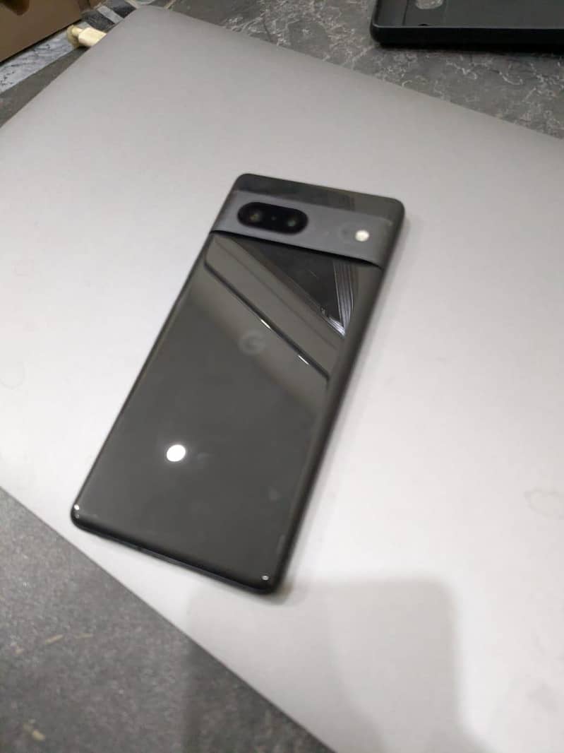 Google Pixel 7 3