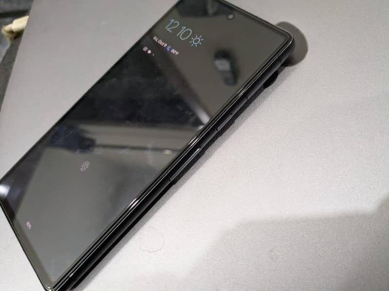 Google Pixel 7 4