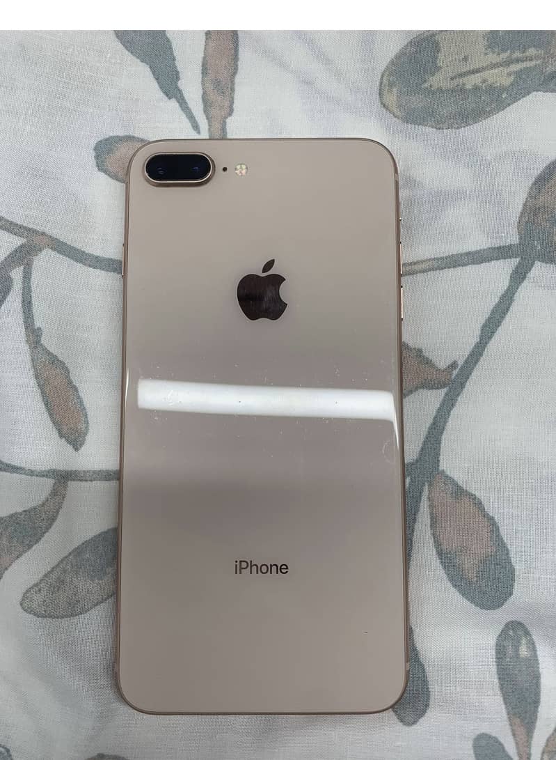 Apple iPhone 8 Plus 0