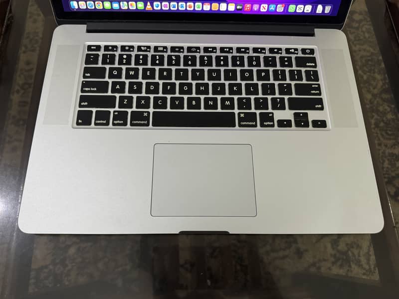 Macbook Pro 15” Mid 2015 1