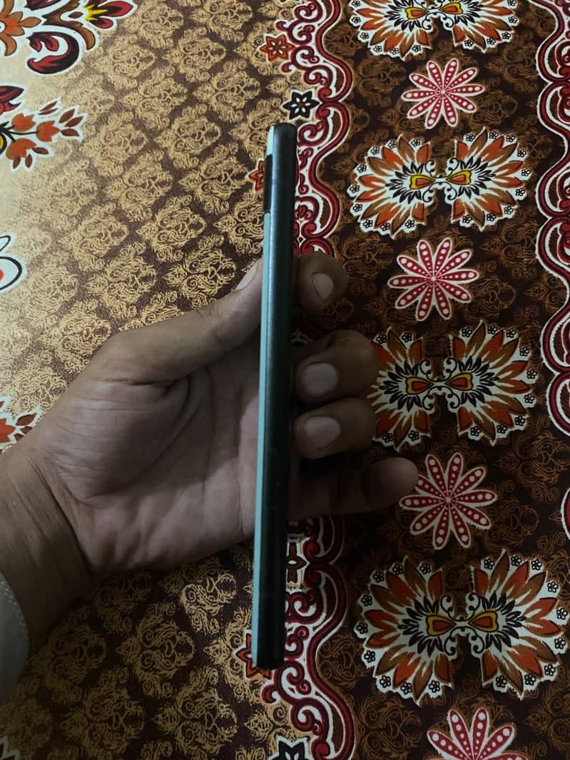 Google Pixel 6a 4