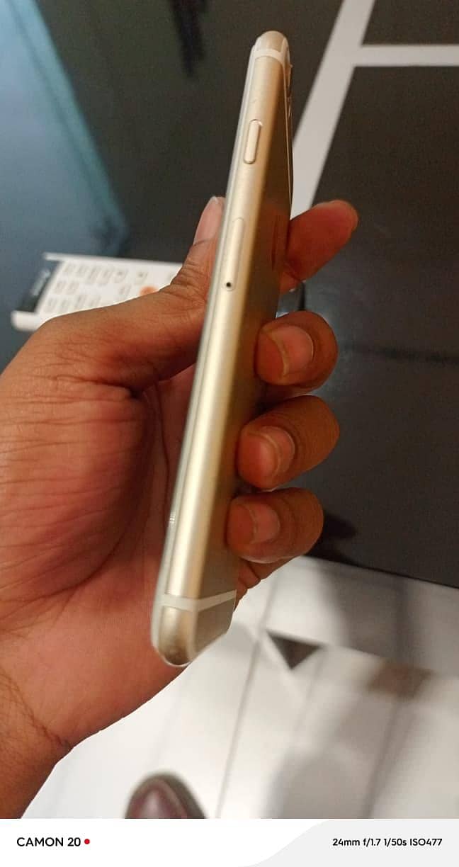 Apple iPhone 6S 5