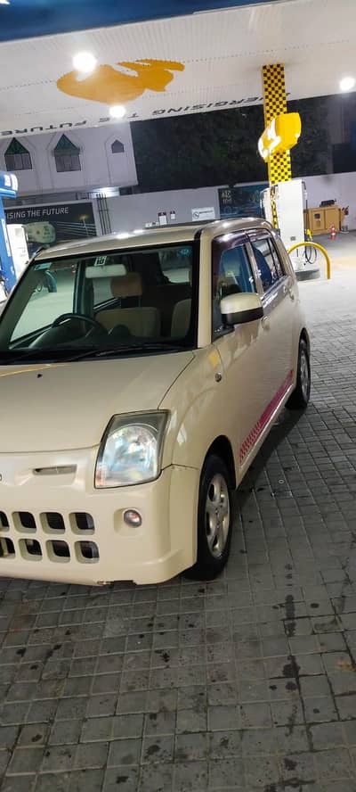 Nissan Pino 2015