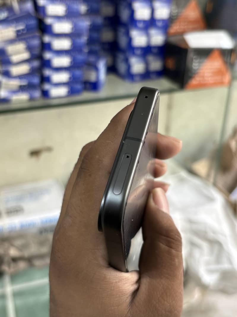 Google Pixel 10 5