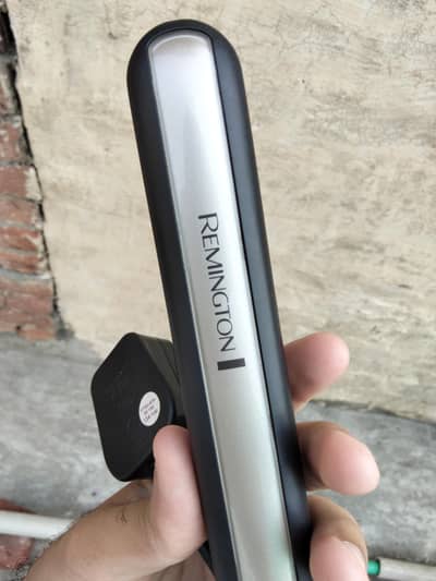 REMINGTON STRAIGHTENER