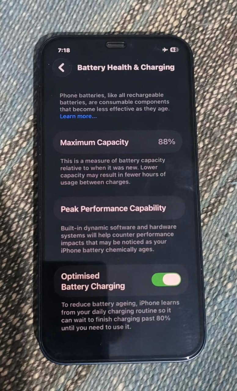 Apple iPhone 12 2