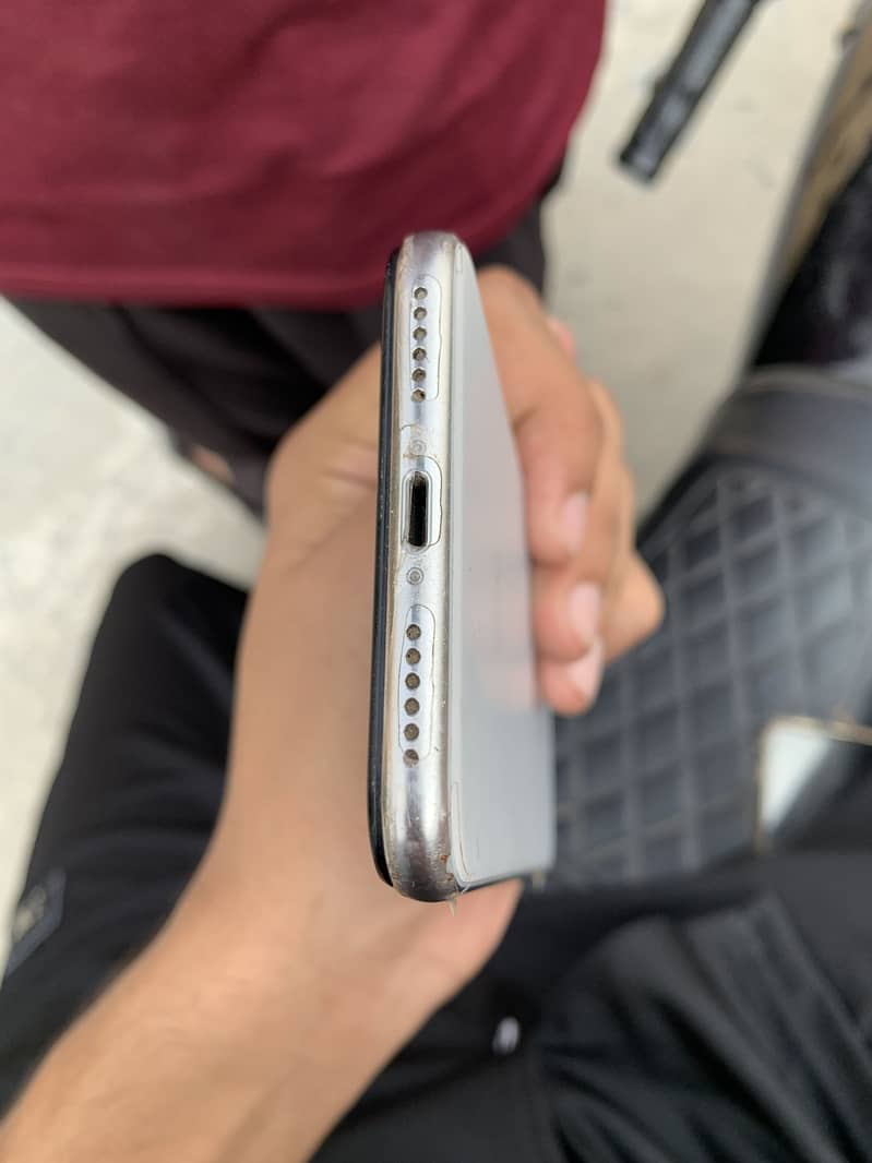 Apple iPhone X 2