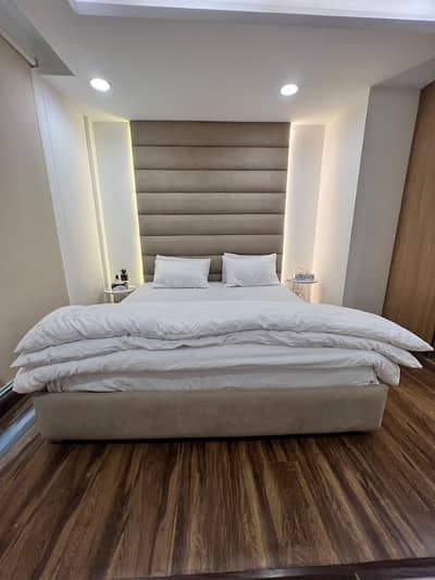 1 Bedroom Luxury Apartment is Available for Rent in bahria town Lahore