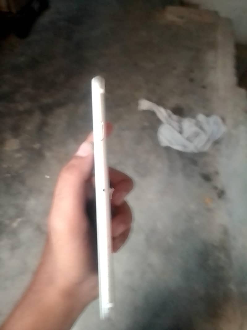 Apple iPhone 6 1