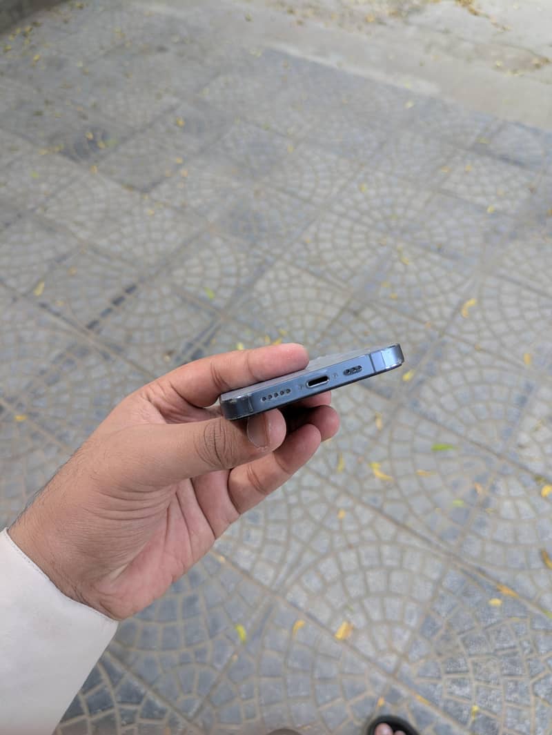 Apple iPhone 13 Pro 3