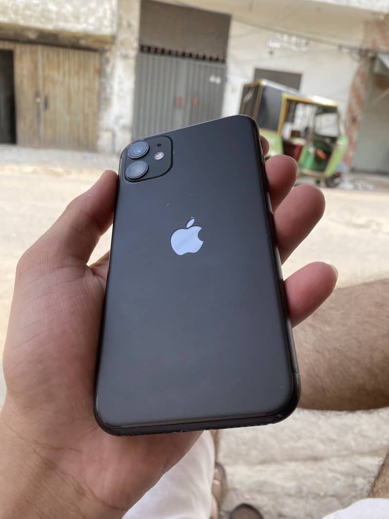 Apple iPhone 11 0
