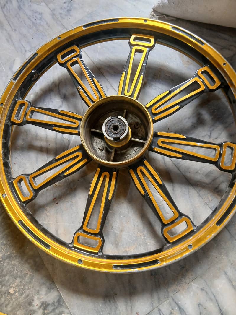 wheel and rim - Wheels & Rims - 1120262473