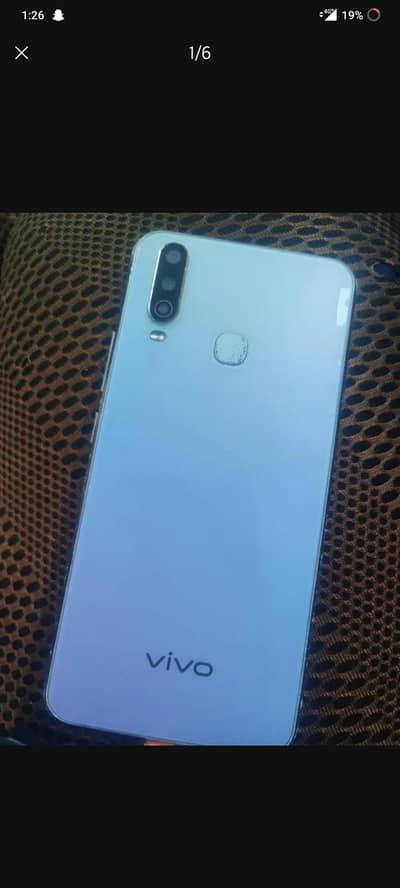 Vivo Y17