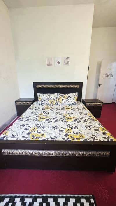 Queen Size Bed with 2 side tables